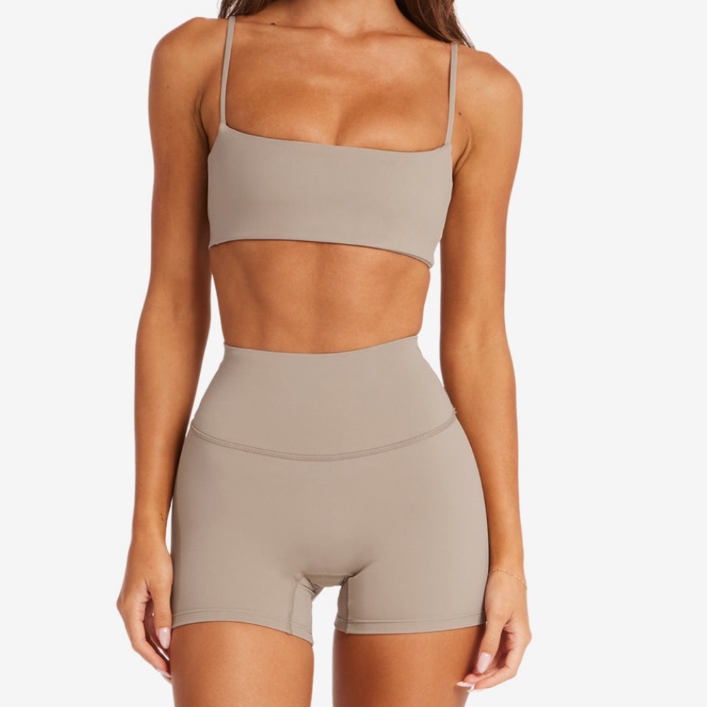 Csb Freedom Staple Crop in Almond